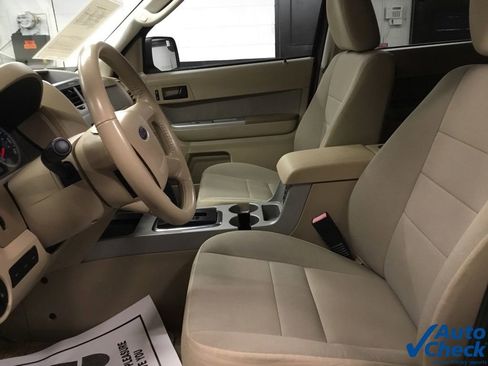 Used 2011 Ford Escape XLT image 28