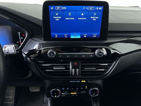 Used 2025 Ford Escape ST-Line FWD image 14