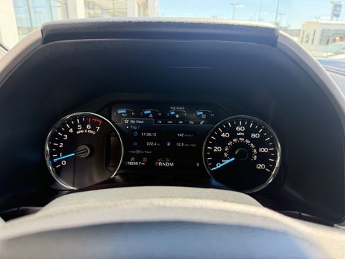 Used 2019 Ford F150 Lariat w/ Equipment Group 502A Luxury AWD/4WD image 39