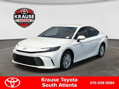 Used 2025 Toyota Camry LE FWD image 1