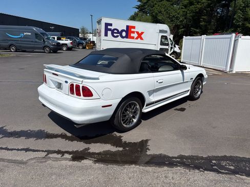 Used 1996 Ford Mustang GT RWD image 8