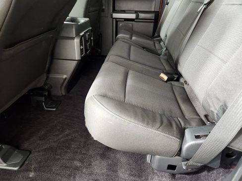 Used 2015 Ford F150 XLT w/ Equipment Group 302A Luxury AWD/4WD image 12