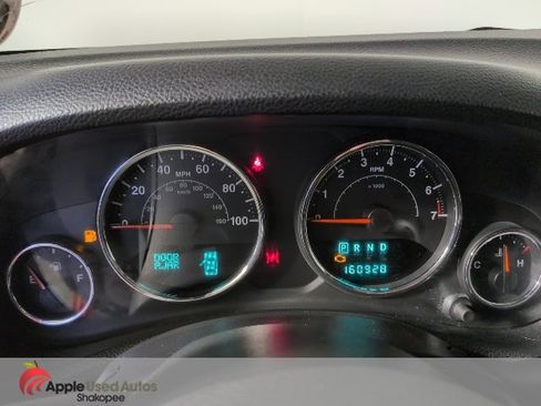 Used 2012 Jeep Wrangler Unlimited Sahara w/ Connectivity Group image 12