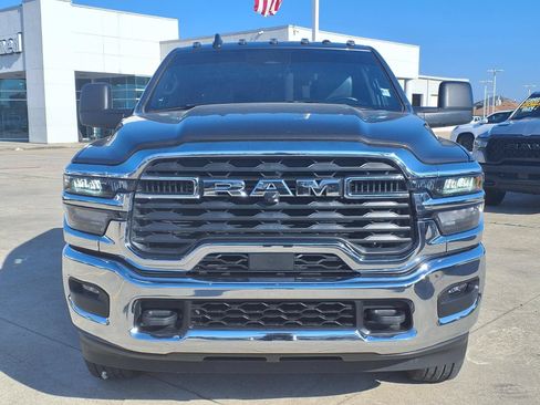 Used 2025 RAM 2500 Tradesman w/ Chrome Appearance Group AWD/4WD image 2