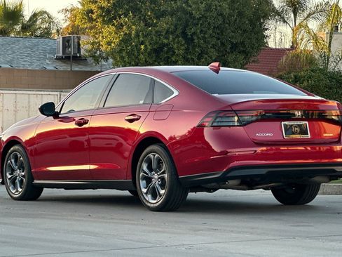 Used 2023 Honda Accord EX image 4