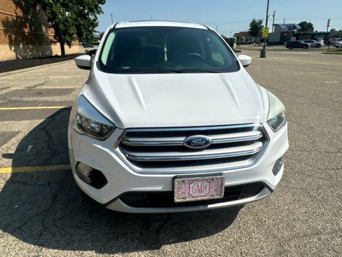 Used 2017 Ford Escape SE FWD image 15