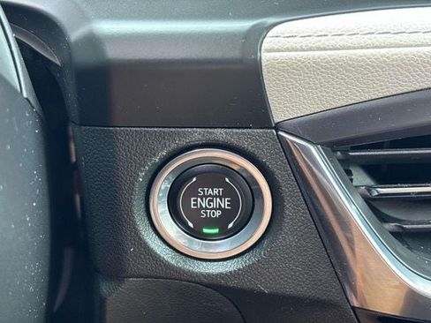 Used 2024 Buick Encore GX Avenir w/ Avenir Convenience Package AWD/4WD image 29