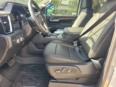 New 2026 GMC Sierra 2500 Denali w/ Denali Reserve Package image 4