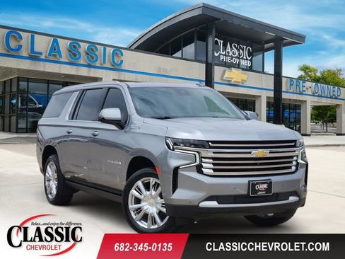 Used 2024 Chevrolet Suburban High Country w/ Premium Package AWD/4WD image 1