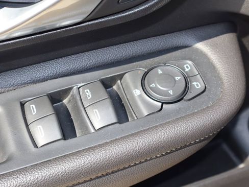Used 2022 GMC Terrain SLE w/ Driver Convenience Package FWD image 20