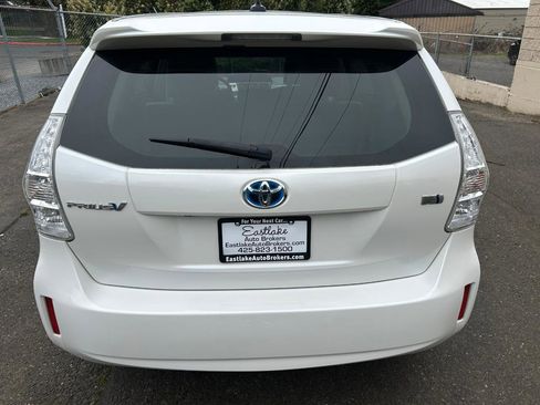 Used 2012 Toyota Prius V Three FWD image 6