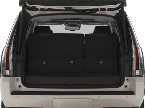 Used 2015 Cadillac Escalade Luxury AWD/4WD image 15
