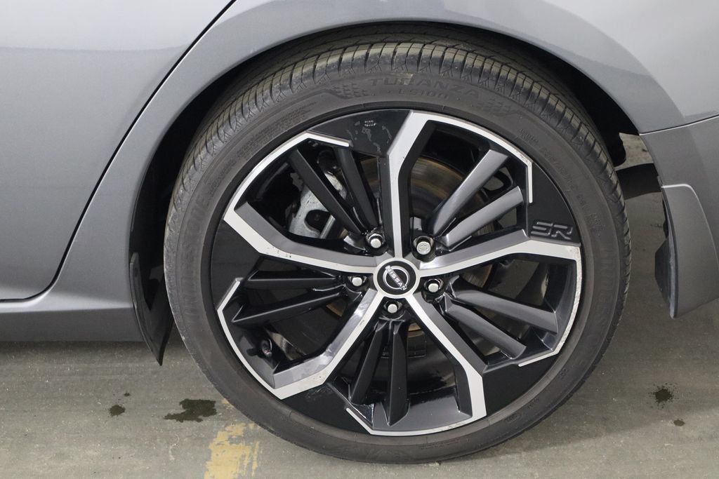 Used 2024 Nissan Altima 2.5 SR FWD image 33