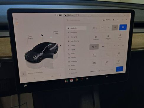 Used 2023 Tesla Model 3 Standard Range RWD image 4
