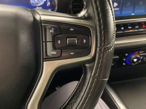 Used 2025 Chevrolet Silverado 3500 LTZ w/ LTZ Convenience Package image 20