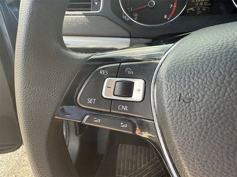 Used 2015 Volkswagen Jetta SE image 15