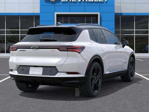 New 2025 Chevrolet Equinox EV RS image 30