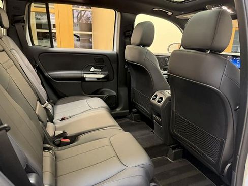 Used 2026 Mercedes-Benz GLB 250 w/ Sun & Sound Package image 20
