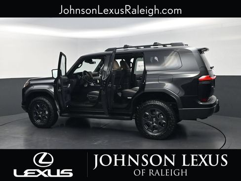 New 2026 Lexus GX 550 AWD/4WD image 38
