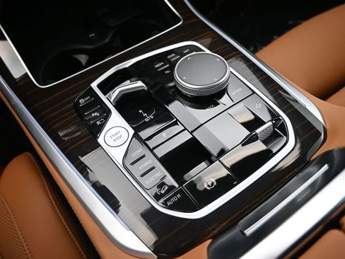 New 2026 BMW X5 xDrive50e AWD/4WD image 16
