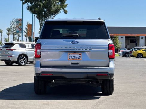 Used 2022 Ford Expedition XLT AWD/4WD image 4