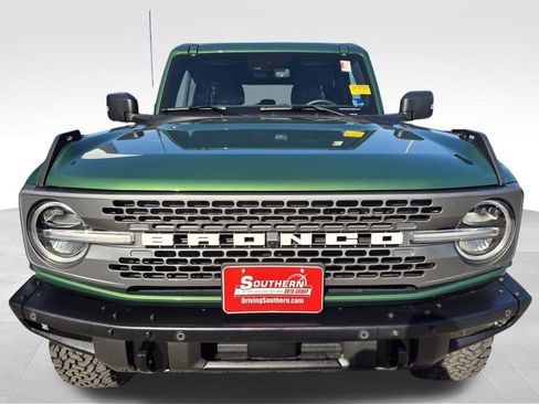 Used 2024 Ford Bronco Badlands image 8