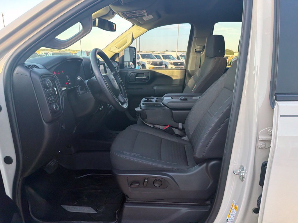 Used 2026 Chevrolet Silverado 2500 Custom AWD/4WD image 14