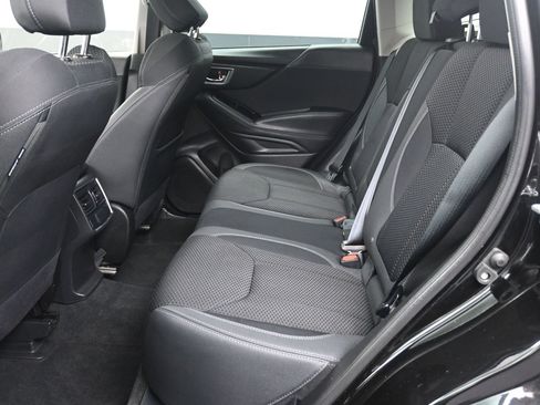 Used 2024 Subaru Forester Premium AWD/4WD image 23