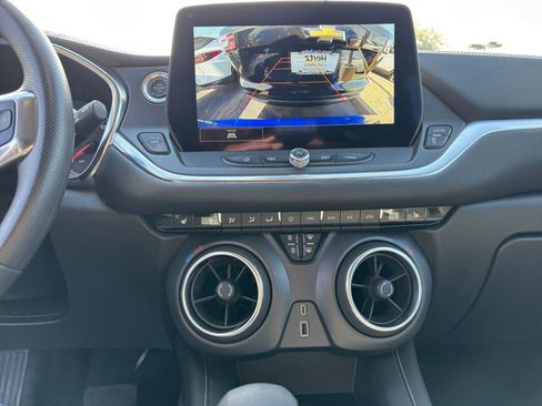 Used 2025 Chevrolet Blazer LT image 17