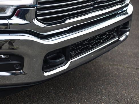 Used 2022 RAM 2500 Laramie AWD/4WD image 5