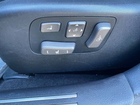 Used 2011 Lexus LS 460 L w/ Luxury Pkg RWD image 18