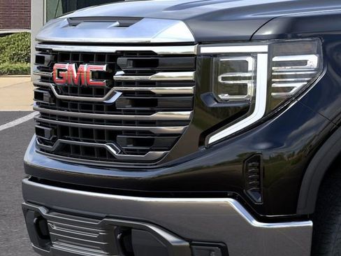 New 2025 GMC Sierra 1500 SLT w/ SLT Convenience Package image 13