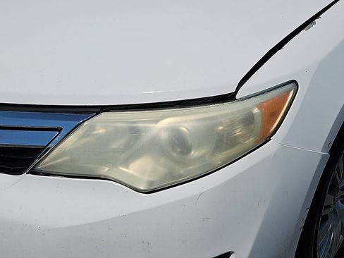 Used 2014 Toyota Camry LE FWD image 30