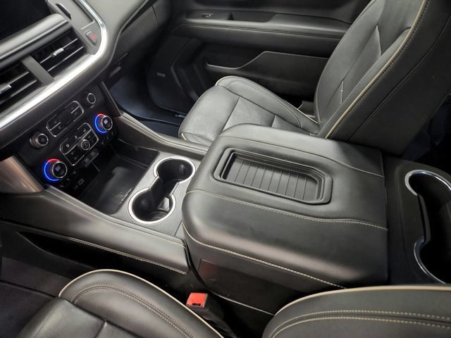 Used 2023 Chevrolet Suburban Premier RWD image 35