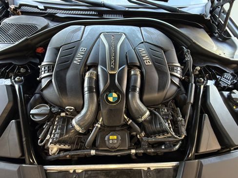 Used 2019 BMW M550i xDrive w/ Premium Package AWD/4WD image 27