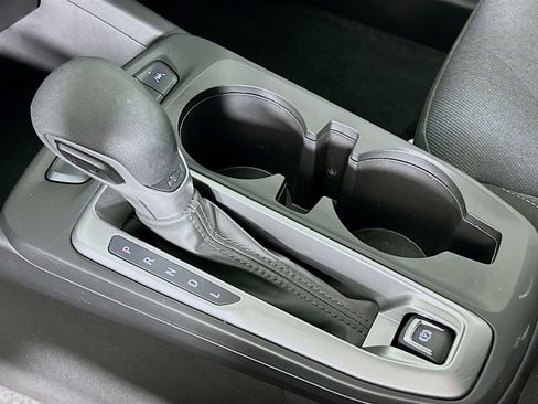 Used 2025 Chevrolet Trax LS image 24