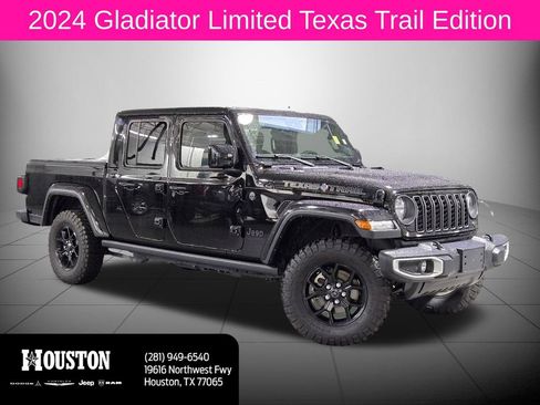 Used 2024 Jeep Gladiator Sport AWD/4WD image 1