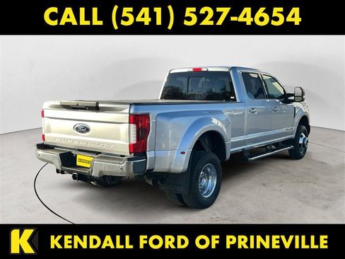 Used 2019 Ford F350 Lariat w/ Lariat Ultimate Package image 5
