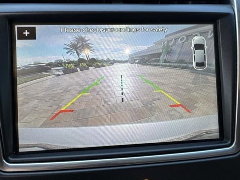 Used 2017 Lincoln MKX Select image 33