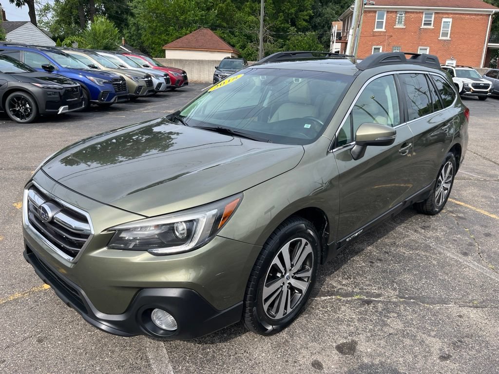 Used 2018 Subaru Outback 3.6R Limited AWD/4WD image 8