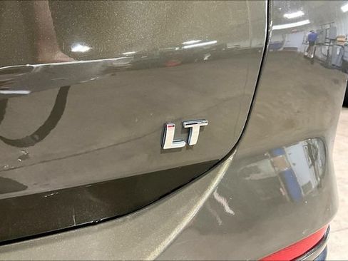 Used 2023 Chevrolet Equinox LT FWD image 22