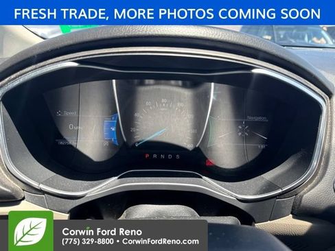 Used 2017 Ford Fusion SE w/ Fusion SE Technology Package FWD image 16