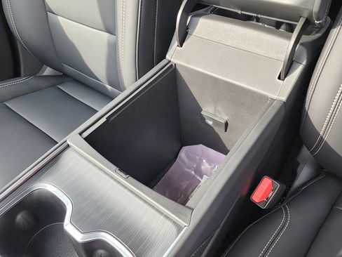 New 2026 GMC Acadia Elevation image 34