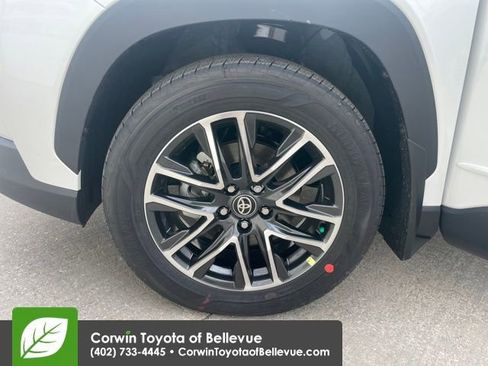 New 2026 Toyota Corolla Cross XLE image 25