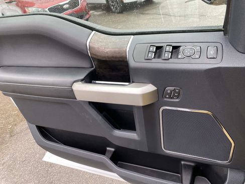 Used 2022 Ford F250 Lariat w/ Lariat Value Package image 24