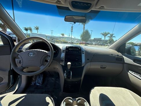 Used 2007 Toyota Sienna CE image 42