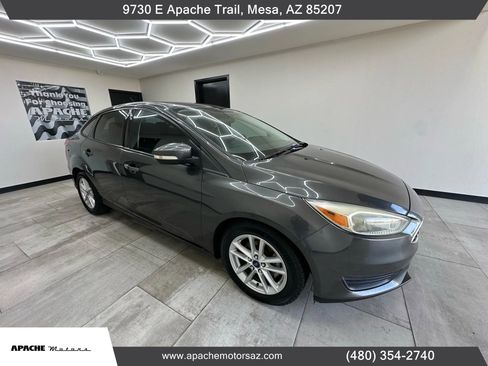 Used 2016 Ford Focus SE image 6