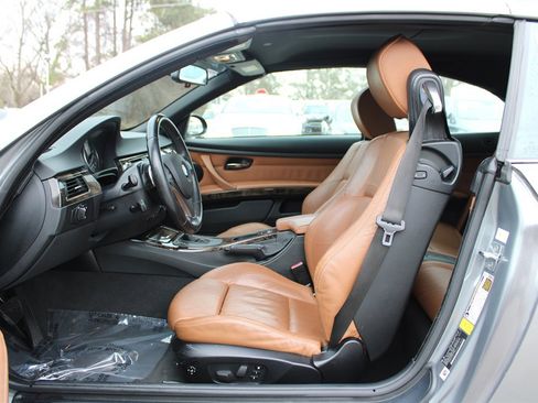 Used 2008 BMW 328i Convertible image 19