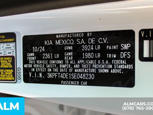 Used 2025 Kia K4 LXS image 40