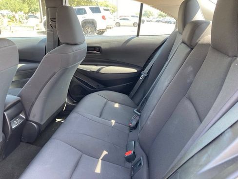 Used 2025 Toyota Corolla LE FWD image 11